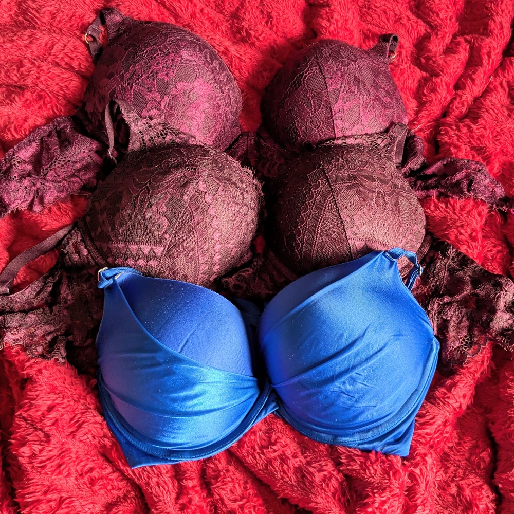 2 La Senza And 1 Victoria Secret Bombshell 32D Push Up Bras